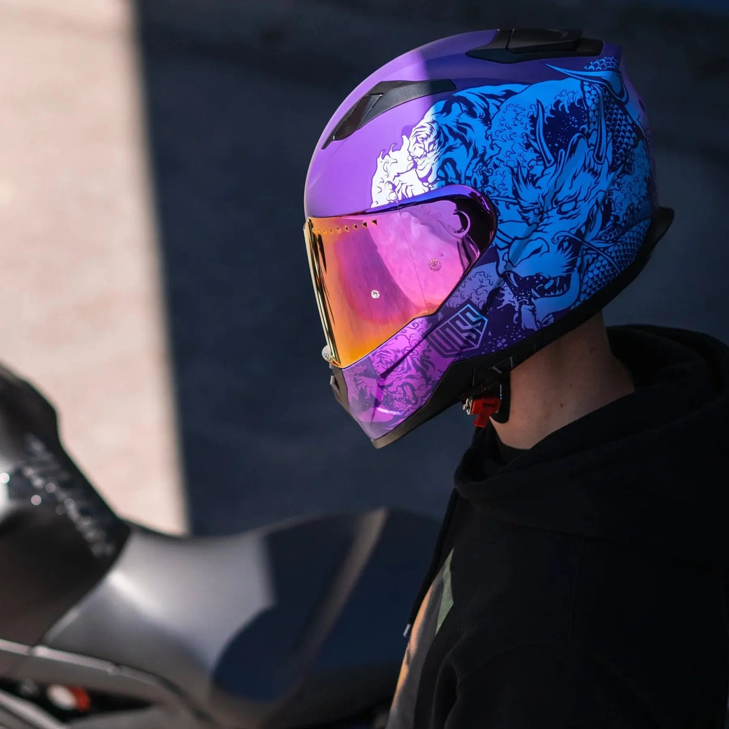 Voss 989 Moto-V BOB Motorcycle Helmet
